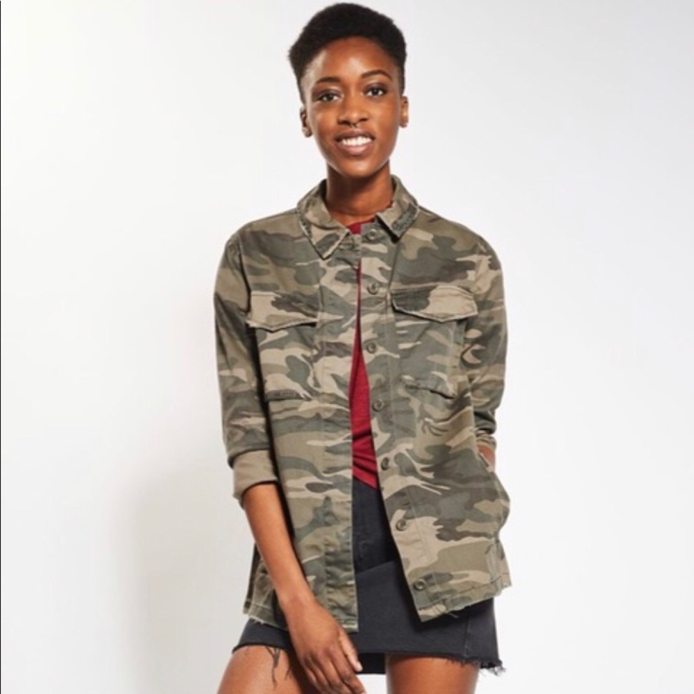 TOPSHOP CAMO UTILITY JACKET💚